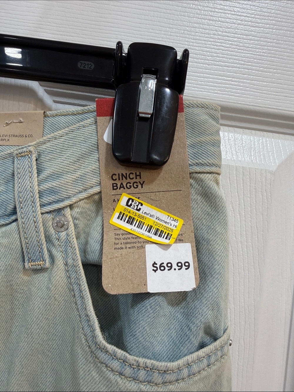 NWT Levi's Cinch Baggy Wide-Leg Jeans in Washed Light Blue Size 26x31 - Picture 8 of 9